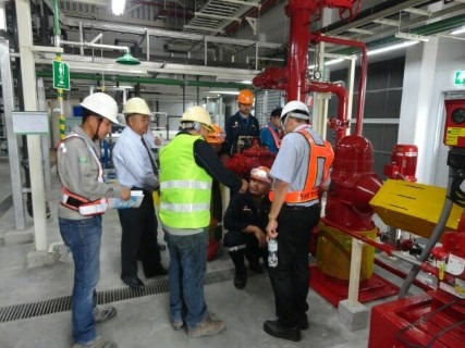 ติดตั้งหัวฉีดดับเพลิงตามอาคาร